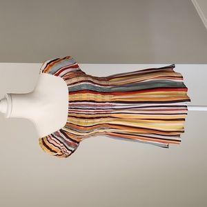 DR2 Blouse  Size Small new without tag